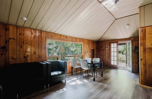 Carling House | 3-Bedroom Cottage #9 - Sand Bay