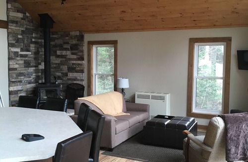 Novar Cottage | 3-bedroom cottage in Kearney
