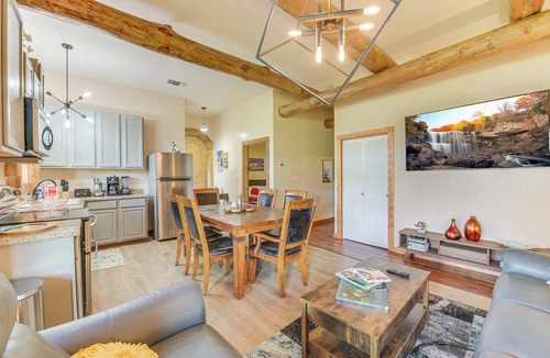 Buda Cottage | 3 bedroom cottage, peaceful and private, with pool, fitness, flowers and nature