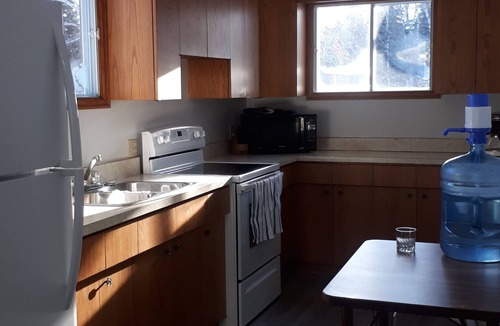 Keewatin House | 3 Bedroom Cottage with an Amazing View