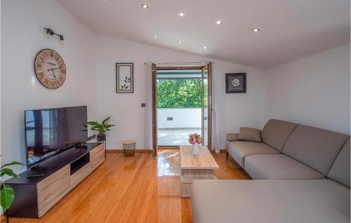 Rezanci Apartment | 3 Bedroom Cozy Apartment In Rezanci