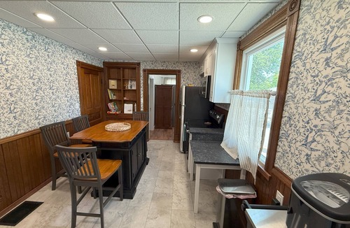Ferdinand House | 3-bedroom Cozy Home Close to Santa Claus, IN and Holiday World