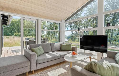 Krejbjerg House | 3 Bedroom Cozy Home In Ejstrupholm
