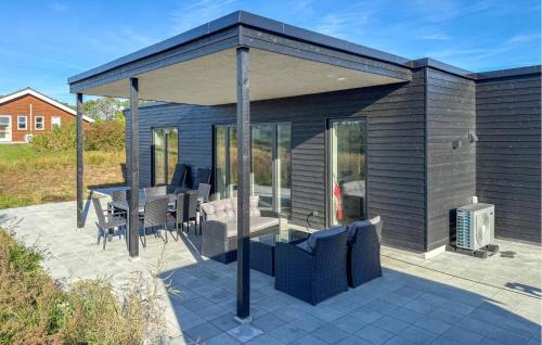 Krejbjerg House | 3 Bedroom Cozy Home In Ejstrupholm