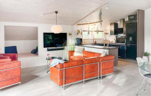 Skjern House | 3 Bedroom Cozy Home In Skjern