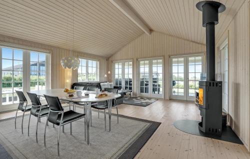 Frolunde House | 3 Bedroom Cozy Home In Slagelse