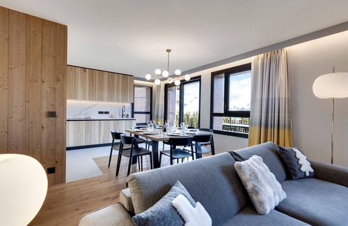 Arc-1800 Apartment | 3-Bedroom Duplex with Spa & Parking - Arc 1800