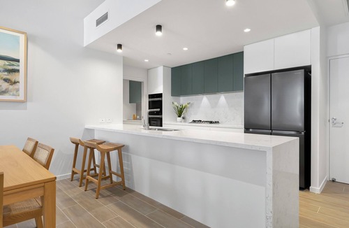 Bokarina Apartment | 3 Bedroom Deluxe with partial ocean view