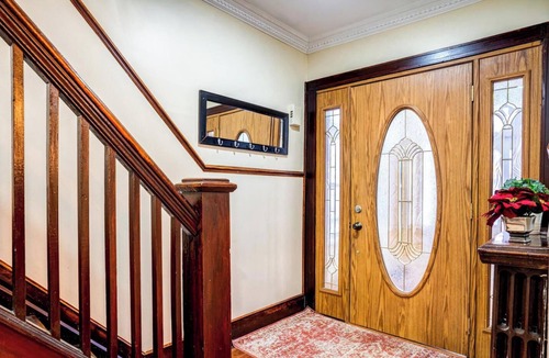 Blake - Jones House | 3 bedroom detached house in Toronto (Danforth area)