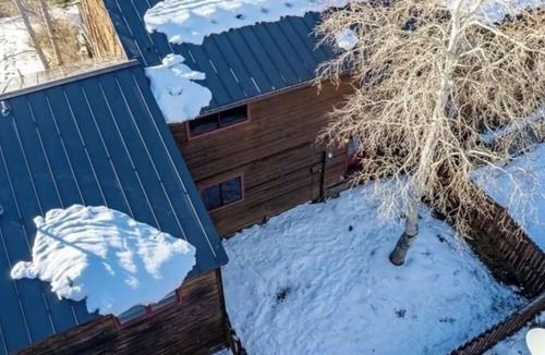 Three Peaks House | 3-bedroom dog friendly townhome in beautiful Silverthorne