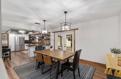 Fellowship Other | 3-bedroom Farmhouse in Ocala with WiFi, AC, Fire Pit on Treed, Grassy Acreage