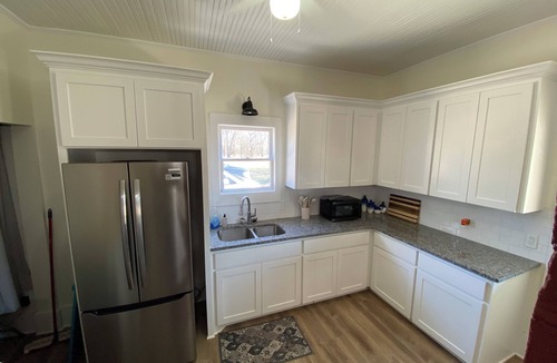 Rogers Other | 3-bedroom farmhouse on 2 acres.