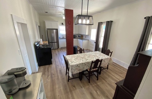 Rogers Other | 3-bedroom farmhouse on 2 acres.