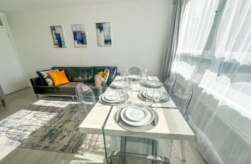 De Beauvoir Apartment | 3 Bedroom Flat Haggerston, Hackney, London