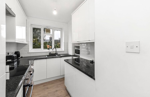 Wandsworth Apartment | 3 Bedroom Flat in Wandsworth