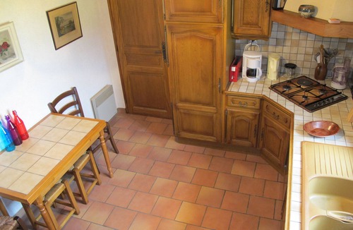 Fontaines-en-Sologne House | 3 bedroom house and TV lounge, private swimming pool, 50 ha forest, ponds, tennis court