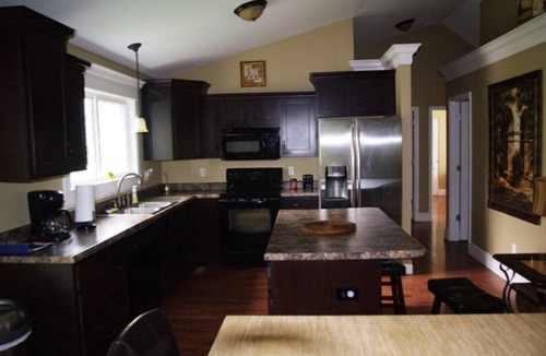 Collinsville Apartment | 3 Bedroom, full kitchen and remodeled bathroom. Water-views from the Kitchen and covered deck.