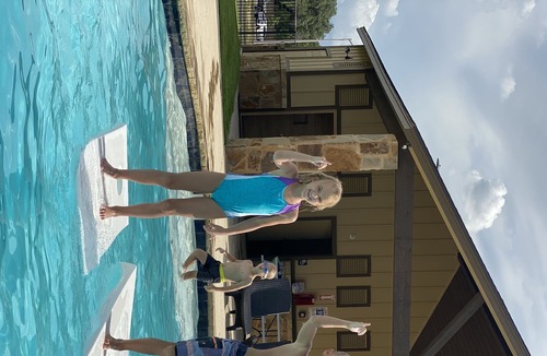 Gruene Condo | 3 Bedroom Fully Furnished Condo