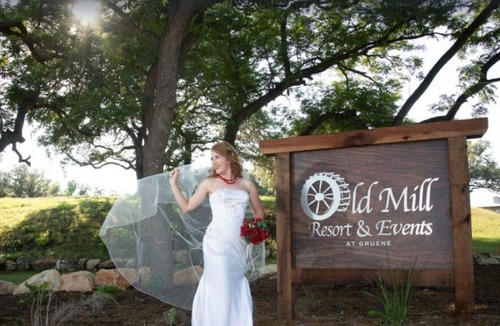 Gruene Condo | 3 Bedroom Fully Furnished Condo