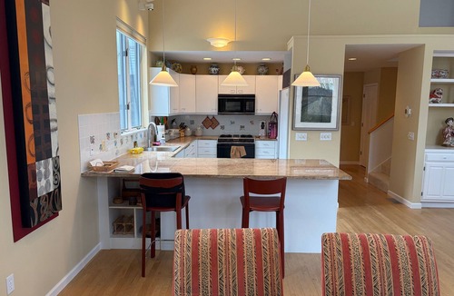 Lenox House | 3-bedroom furnished townhome near Lenox, beautiful views, 3 month min rental