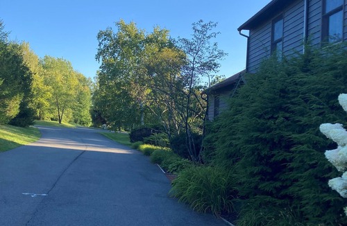 Lenox House | 3-bedroom furnished townhome near Lenox, beautiful views, 3 month min rental
