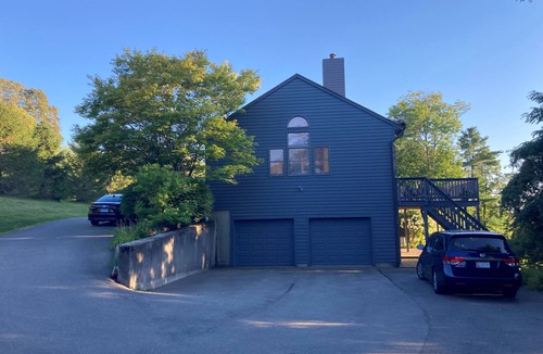 Lenox House | 3-bedroom furnished townhome near Lenox, beautiful views, 3 month min rental