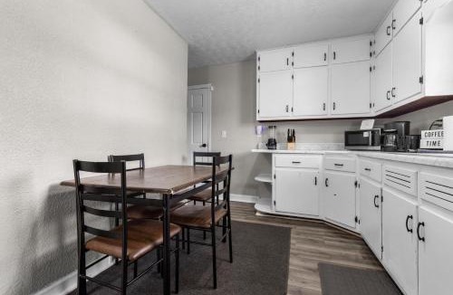Rockford House | 3 Bedroom Game House with Pool Table and Arcades