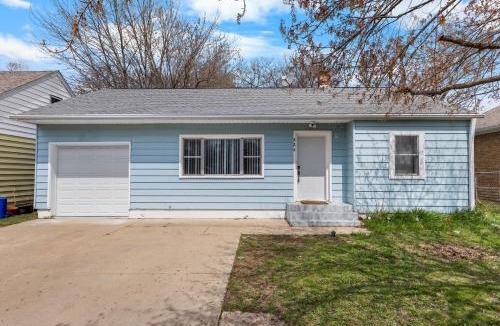 Rockford House | 3 Bedroom Game House with Pool Table and Arcades