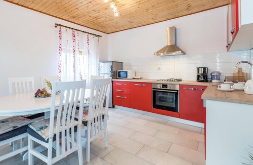 Skradin Apartment | 3 bedroom gorgeous apartment in Skradin