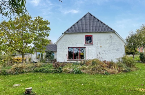 Soeby House | 3 bedroom gorgeous home in søby ærø