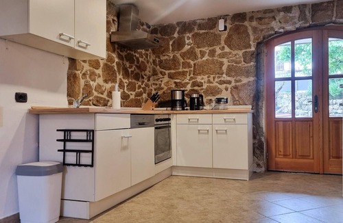 Gabonjin House | 3 bedroom gorgeous home in Gabonjin