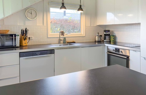 Skødshoved Strand House | 3 bedroom gorgeous home in Knebel
