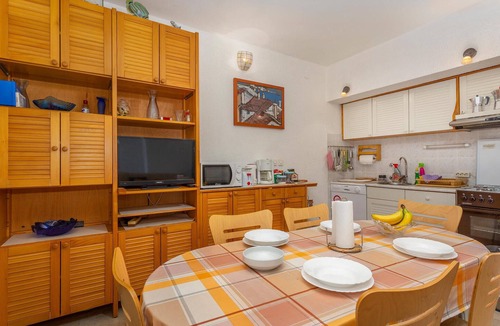 Omisalj House | 3 bedroom gorgeous home in Omisalj