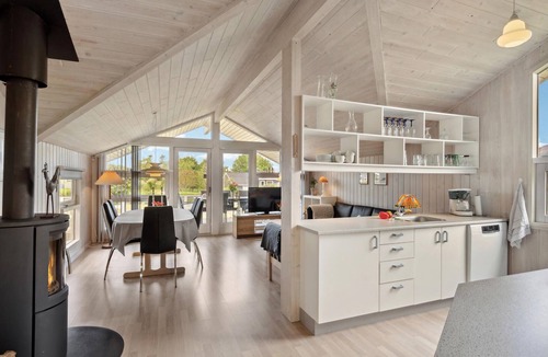 Hvalpsund House | 3 bedroom gorgeous home in Farsø