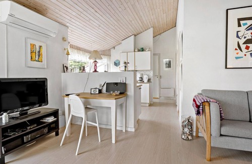 Fur House | 3 bedroom gorgeous home in Fur