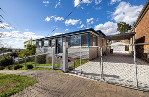 Windsor House | 3 Bedroom Heritage House Windsor