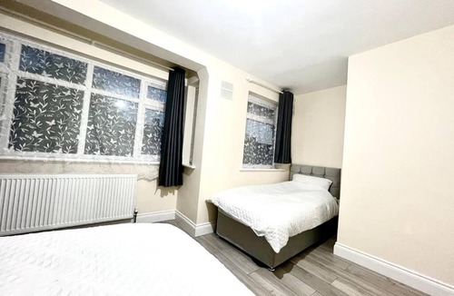 Broad Green House | 3 Bedroom Holiday Home