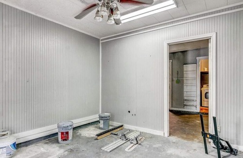 Groves House | 3 bedroom home in Groves with fenced yard