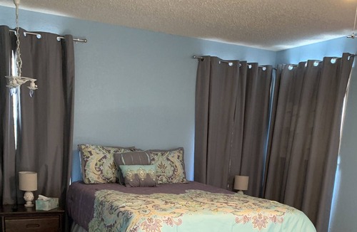Mount Vernon House | 3 bedroom home near area lakes