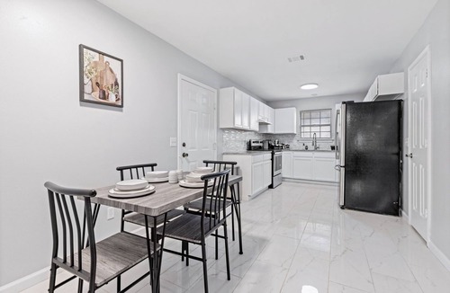 West Dallas House | 3 Bedroom Home near Downtown Dallas