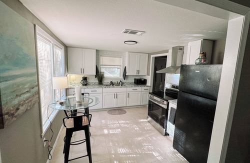 Sherwood House | 3 Bedroom Home near Hospital, Golf, and Gentle Living.