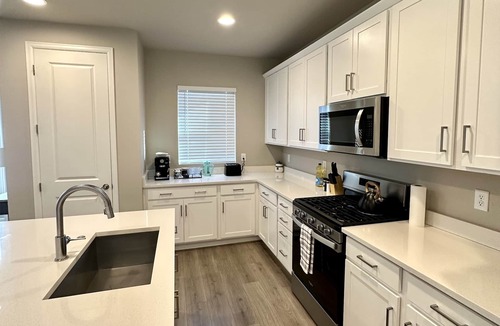 Sedalia House | 3 Bedroom Home