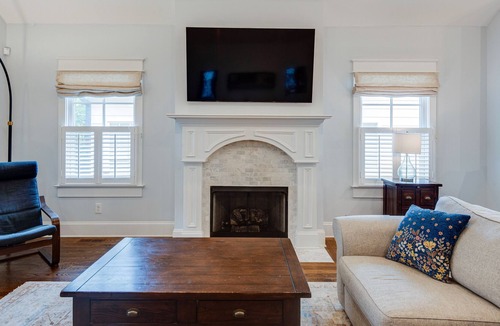 Green Hills House | 3 Bedroom Home with 2 Full Baths, Perfectly Situated in a Great Neighborhood!