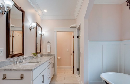 Green Hills House | 3 Bedroom Home with 2 Full Baths, Perfectly Situated in a Great Neighborhood!