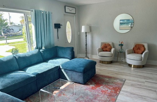 Oakland Park House | 3 Bedroom homes for Short-term Stays for Business or Snowbirds