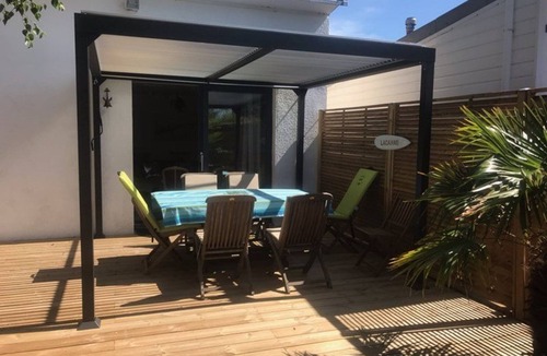 Stella-Plage House | 3-bedroom house with terrace, pets allowed, parking