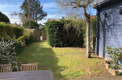 Stella-Plage House | 3-bedroom house with terrace, pets allowed, parking