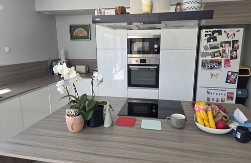 Romans-sur-Isere Cabin | 3 bedroom house with swimming pool in Romans-sur-Isère Quiet and secure condominium