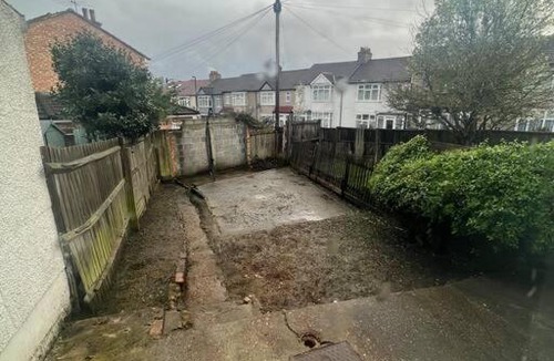 Thornton Heath Apartment | 3 Bedroom house Free parking