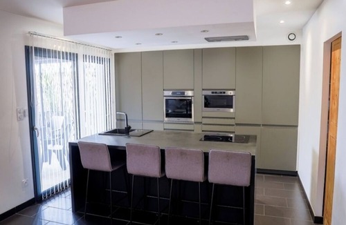 Les Mages House | 3-bedroom house